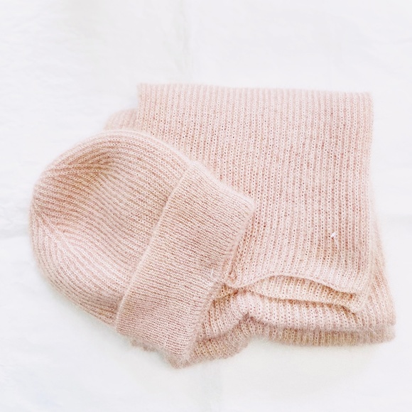 NEW K.I.T. Shimmer Pink Winter Scarf & Hat Set OS NEW - Picture 1 of 4